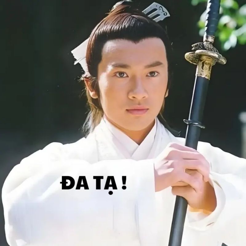 Meme đa tạ chắp tay hài hước